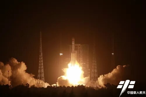 Китай собирается отправить трех мужчин-космонавтов на свою космическую станцию в июне