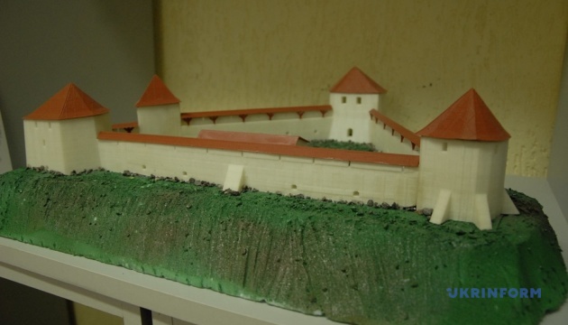 Замки Тернопольщины туристы могут увидеть и в 3D-формате