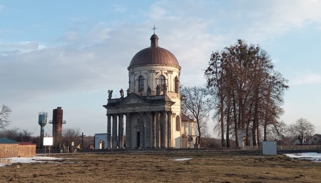 На Львовщине отреставрировали костел возле Подгорецкого замка