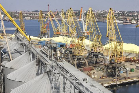 Міжнародний зернотрейдер “Кернел” та АМПУ інвестують в Чорноморський порт понад 100 млн. дол.