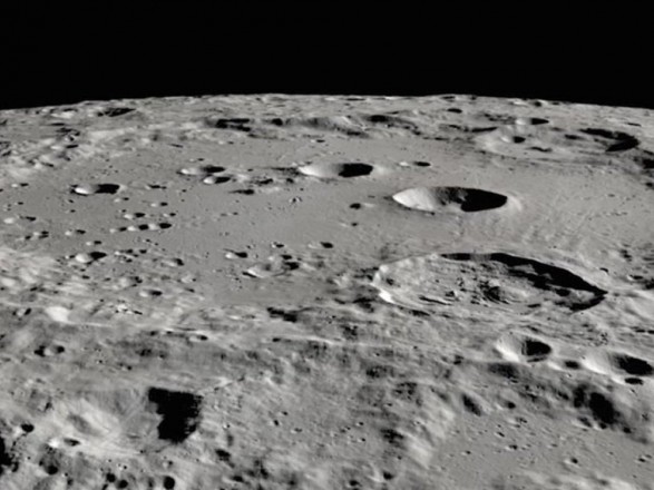 Китайский космический аппарат нашел “двойное доказательство” существования воды на Луне