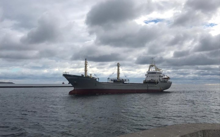 Ще 7 суден з українським продовольством вийшли з портів