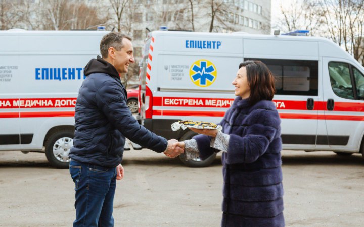 Епіцентр передав медикам вже 40 реанімобілів вартістю понад 100 млн грн