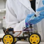Израильские ученые создали робота, который может чувствовать запахи