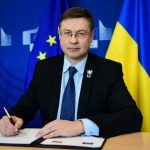 Єврокомісія виплачуватиме Україні щокварталу по 4,5 млрд євро у 2023 році, – Домбровскіс