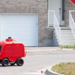 Будет доставлять еду: в Канаде для студентов разработали работа-курьера
