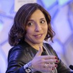 Илон Маск назначил новым гендиректором Twitter Линду Яккарино