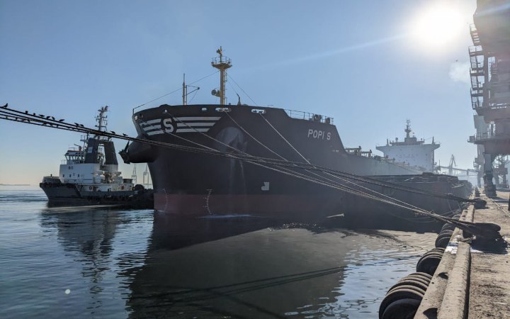 Чорноморський зерновий коридор роботу не відновив – десятки суден очікують на перевірку