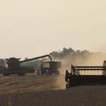 Україна має намір зміцнювати альтернативний морський маршрут експорту зерна, – Кулеба