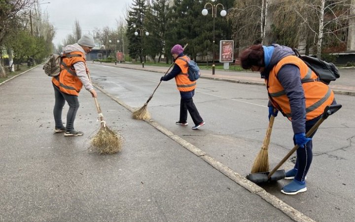 Майже 50 тисяч українців доєднались до “Армії відновлення”