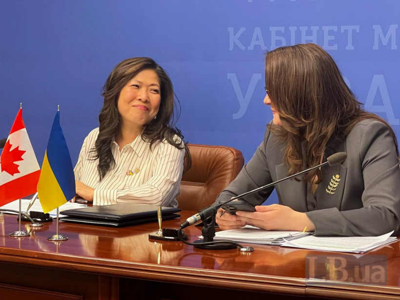 Україна і Канада підписали заяву про оновлену угоду про вільну торгівлю, яка посилює економічну співпрацю (фото)