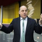 Найбільше Трампу радить бовдур Карлсон – ексміністр оборони Британії