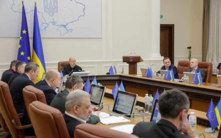 Уряд виділив майже 3,2 млн гривень на допомогу членам сімей загиблих волонтерів