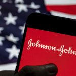 Johnson & Johnson інвестує $55 млрд у США на тлі загроз від торгових війн Трампа