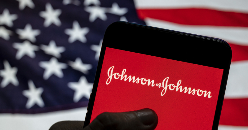 Johnson & Johnson інвестує $55 млрд у США на тлі загроз від торгових війн Трампа
