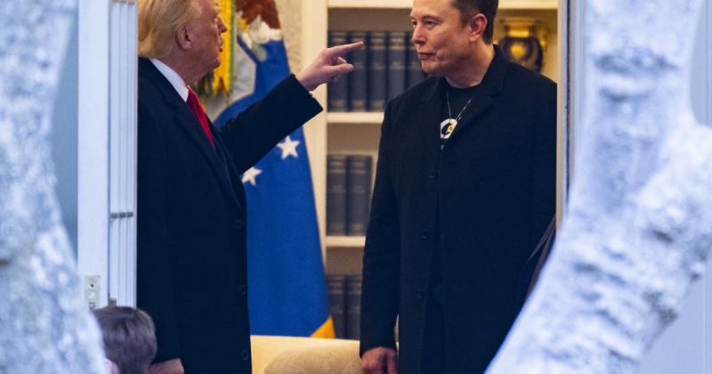 Гедж-фонди вже заробили понад $16 млрд на падінні акцій Tesla – FT