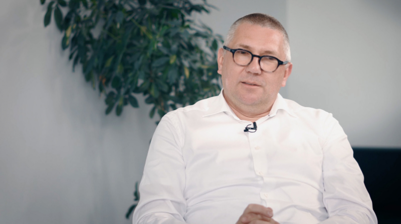 Маріуш Качмарек залишає посаду заступника голови правління Приватбанку