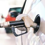 Мережі АЗС продовжують знижувати ціни на пальне