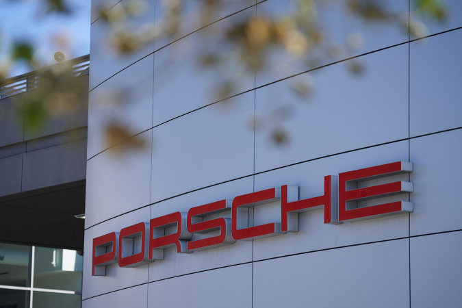 Porsche втратила третину прибутку у 2024 році