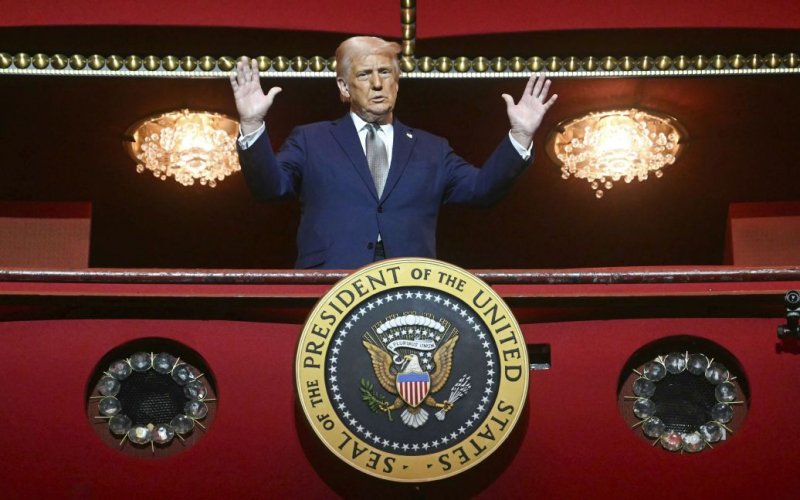 Трамп після розмови з Путіним заявив про хороші відносини з “фюрером”