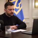 Зеленський поспілкувався з журналістами про розмову з Трампом та можливість повного припинення вогню