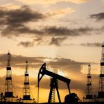 Ціна на нафту у квітні обвалилася до трирічного мінімуму