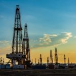 Ціна на нафту зростає після двотижневого падіння на послабленні мит Трампа