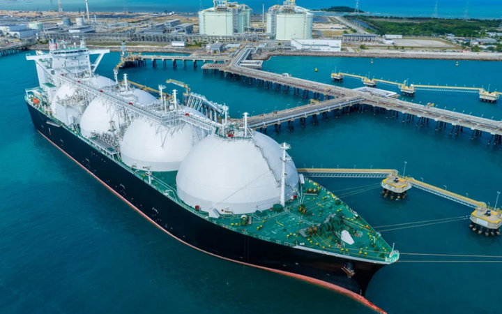 Польща та США планують постачати зріджений газ в Україну