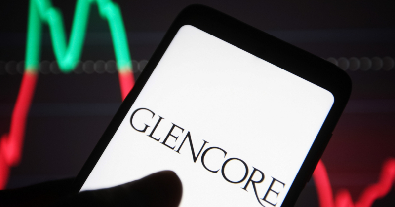 Швейцарський трейдер Glencore продав нафтові активи у Росії