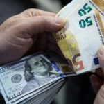 Курс валют на 24 квітня: долар в банках подорожчав на 20 копійок