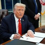 США більше не є незамінними: експерт FT розніс торговельну політику Трампа