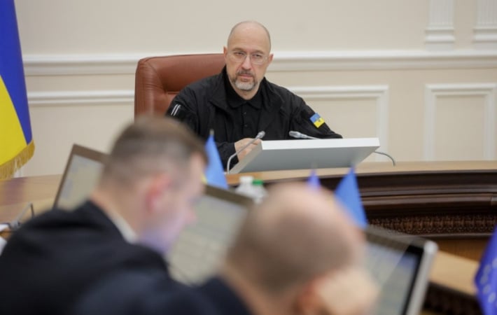 Україна втратила близько половини газовидобутку через атаки росії — Шмигаль