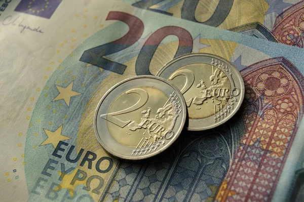 ВВП єврозони в першому кварталі зріс на 0,4%, удвічі краще за прогноз