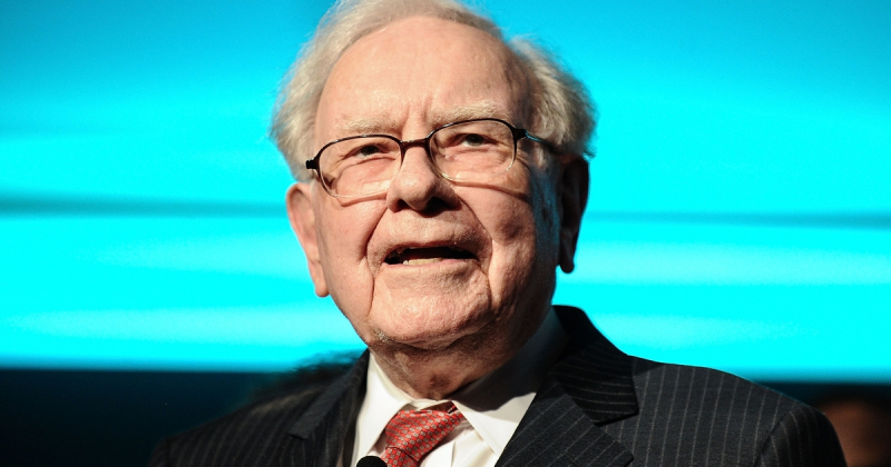 Акції Berkshire Hathaway падають через плани Баффета піти з посади гендиректора