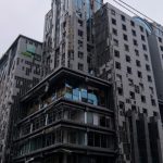 Готель Holiday Inn Kyiv частково відновив роботу після російського обстрілу