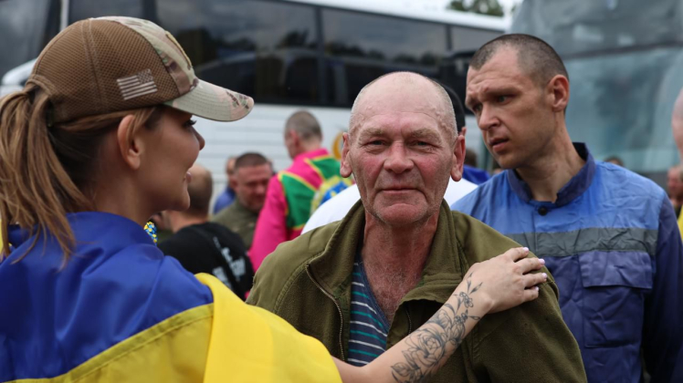 Україна та Росія продовжили обмін полоненими: додому повернулися 307 захисників (фото)