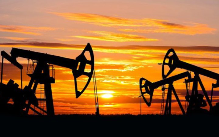 Reuters: країни ОПЕК+ погодили збільшення видобутку нафти