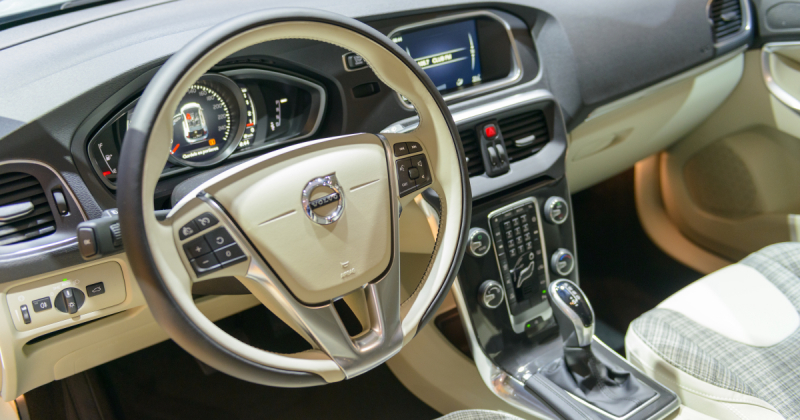 Volvo першим додасть ШІ-асистента від Google до своїх авто