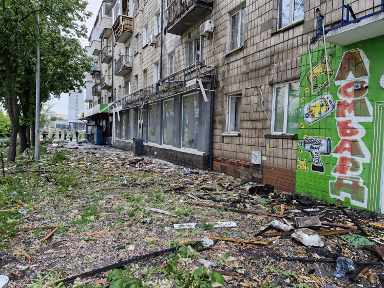 Відділення «Укрпошти» у Києві постраждало через обстріл РФ