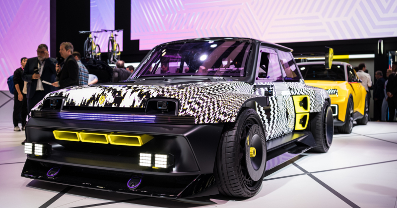 Електроверсія культового Renault R5 Turbo активно збирає замовлення попри цінник у $176 000. У чому його особливість