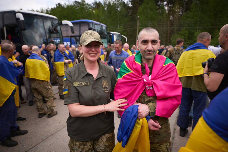 Україна та Росія продовжили обмін полоненими: додому повернулися 307 захисників (фото)