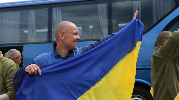 Україна та Росія продовжили обмін полоненими: додому повернулися 307 захисників (фото)