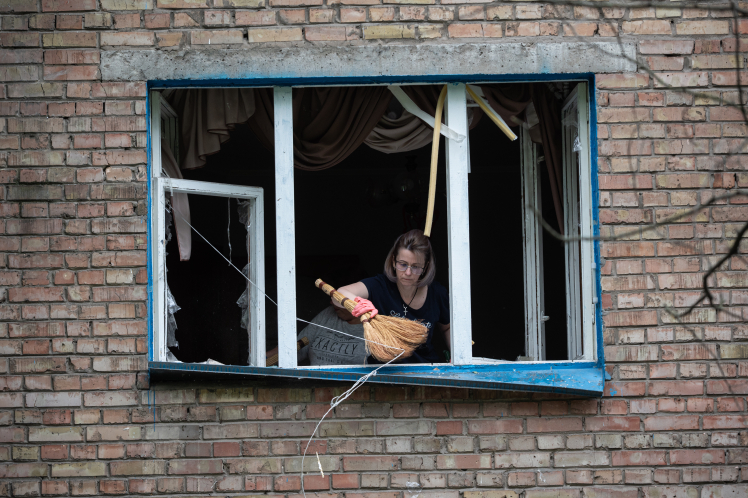 Київ оговтується після нічного удару Росії: фоторепортаж