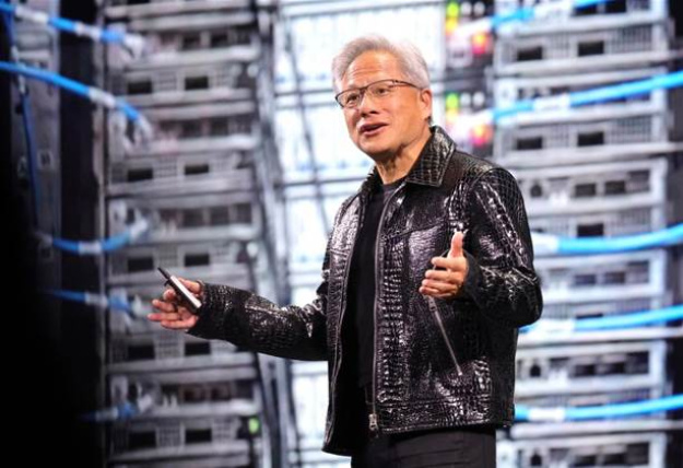 CEO Nvidia назвав обмеження США на чипи для Китаю «провалом»