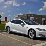 Четвертий місяць поспіль падає продаж Tesla у Франції та Данії