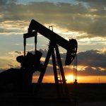 Ціни на нафту знову падають, але є нюанс