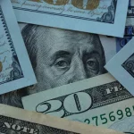 Долару загрожує лавина азіатських продажів на $2,5 трлн — дослідження
