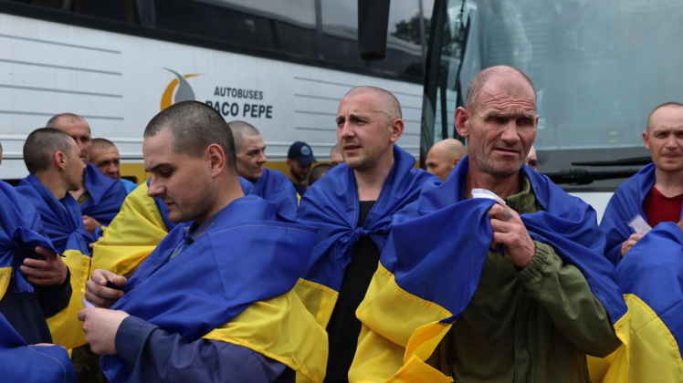 Україна та Росія продовжили обмін полоненими: додому повернулися 307 захисників (фото)