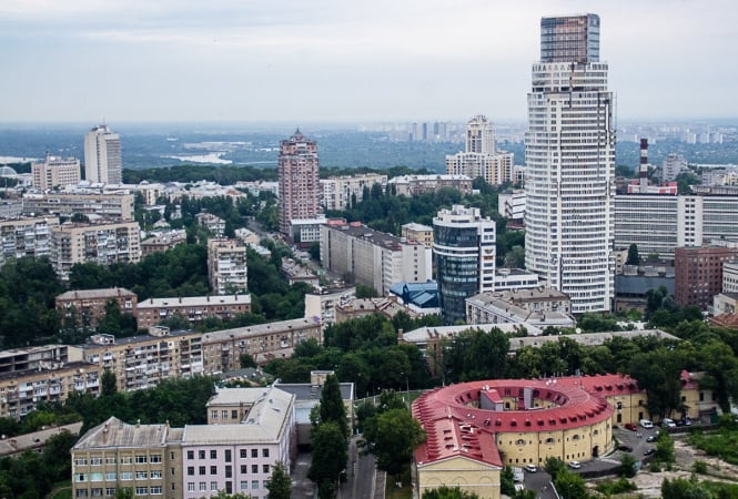 Головне за вівторок: шахрайські повідомлення від імені Ощаду, золото знову зростає
