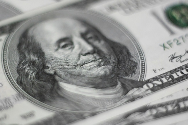 Інвестори максимально песимістичні щодо долара США — звіт BofA